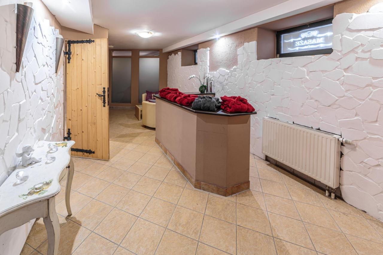 Hotel Fenix Jelenia Góra Eksteriør bilde