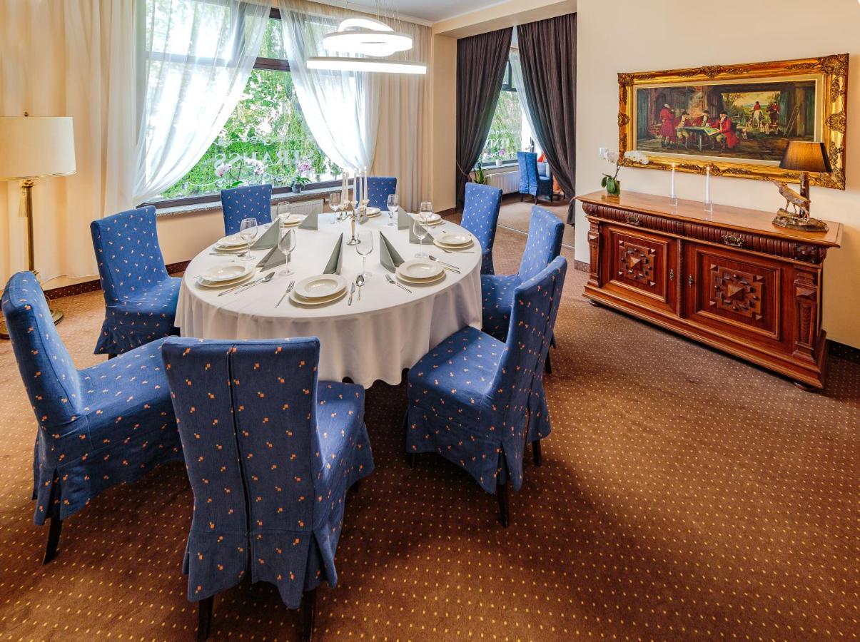 Hotel Fenix Jelenia Góra Eksteriør bilde
