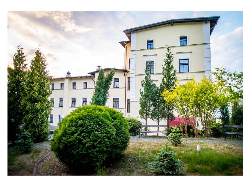 Hotel Fenix Jelenia Góra Eksteriør bilde