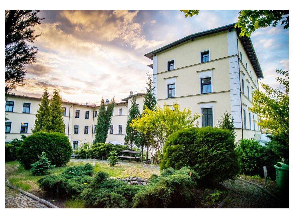 Hotel Fenix Jelenia Góra Eksteriør bilde
